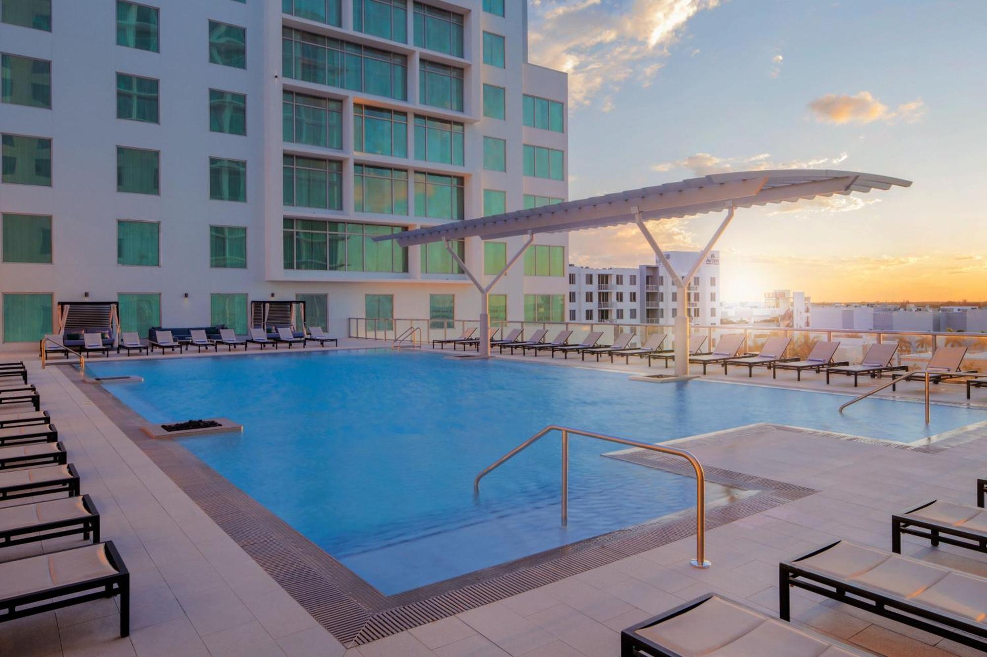 แมริออท ฟอร์ต ลอเดอร์เดล แอร์พอร์ต Hotel ดาเนียบีช ภายนอก รูปภาพ