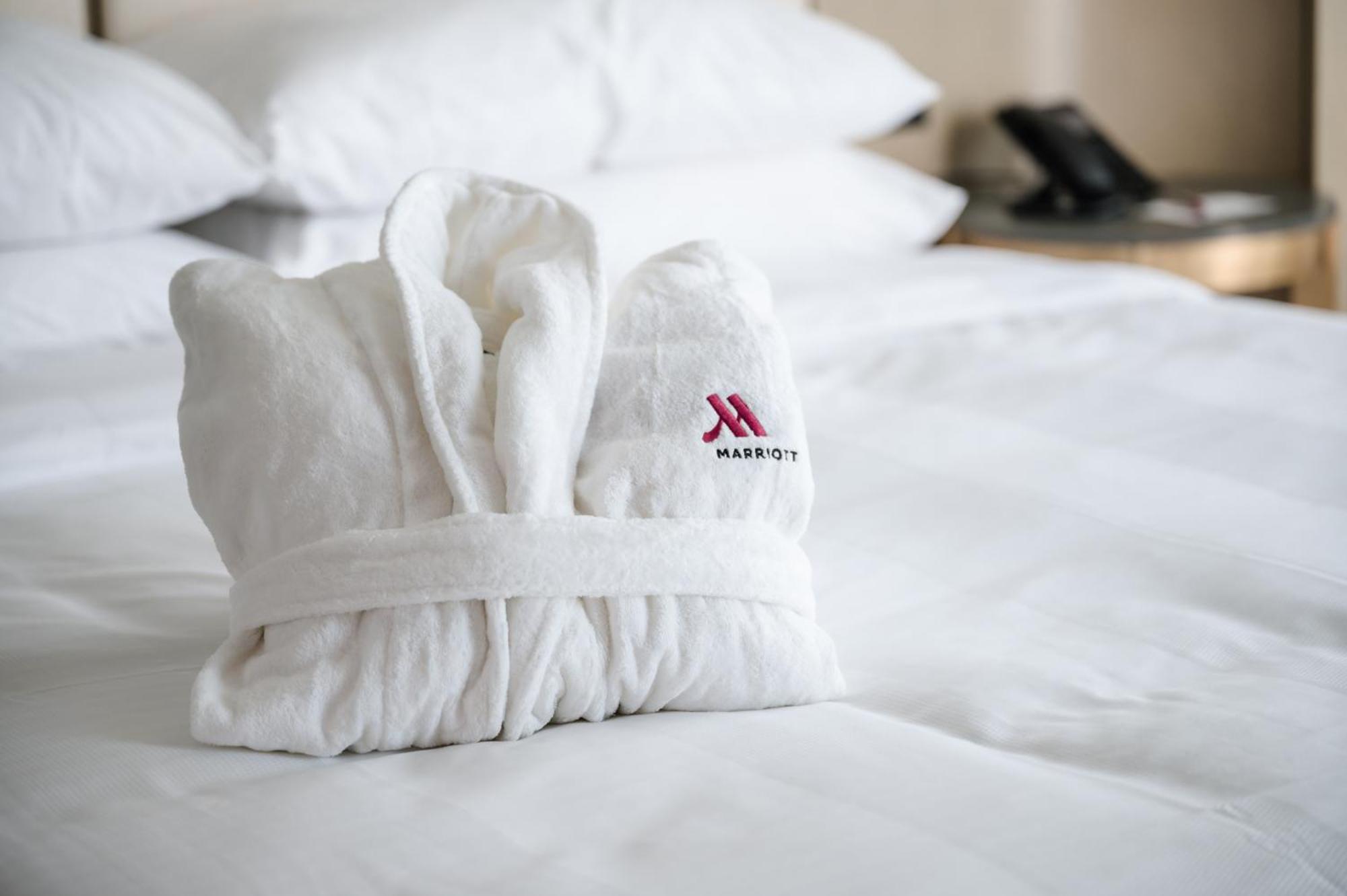 แมริออท ฟอร์ต ลอเดอร์เดล แอร์พอร์ต Hotel ดาเนียบีช ภายนอก รูปภาพ